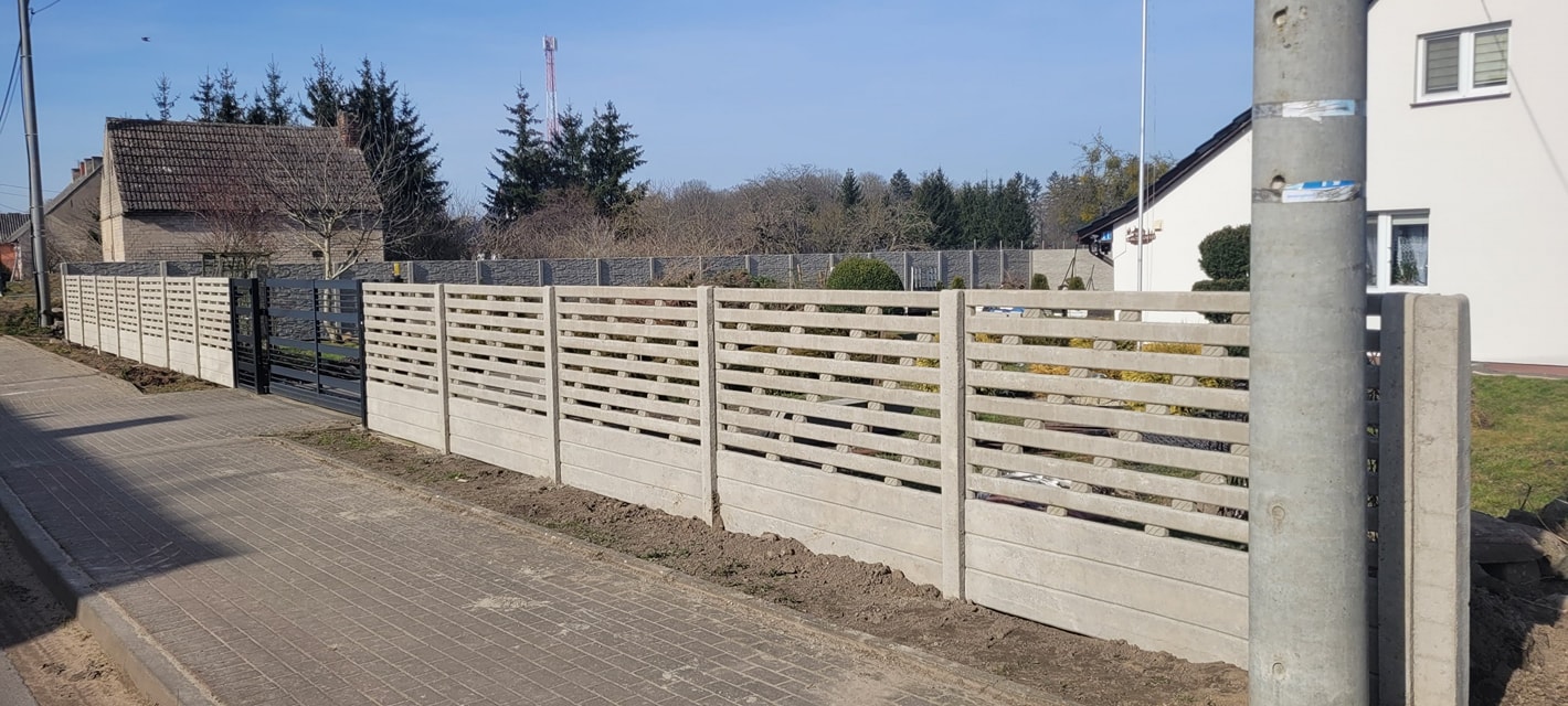 Montaż ogrodzenia betonowego realizacja Dragon Ogrodzenia zdjecie 2
